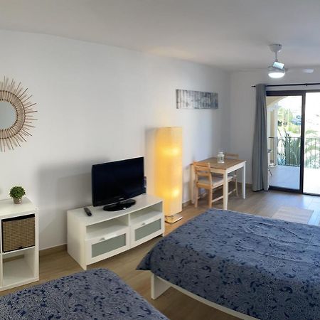 Castle Harbour Los Cristianos Beautiful Studio With Pool View Exterior photo